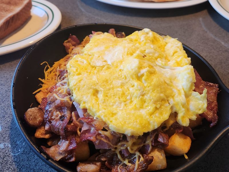 Maine Street Restaurant food
